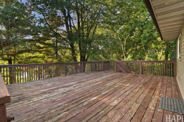 38366 N 4th AVE, Spring Grove, IL 60081