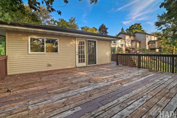 38366 N 4th AVE, Spring Grove, IL 60081