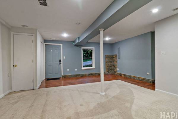 38366 N 4th AVE, Spring Grove, IL 60081