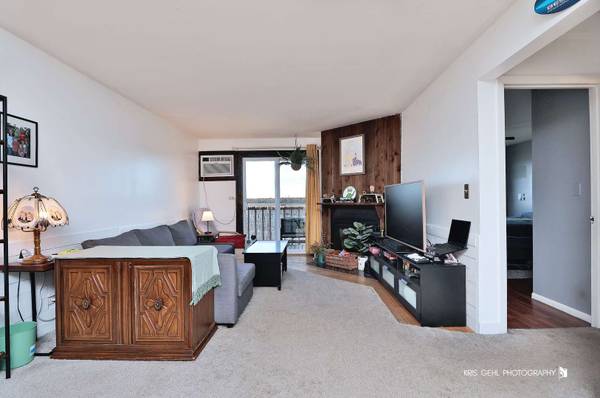 52 N Pistakee Lake RD #8, Fox Lake, IL 60020