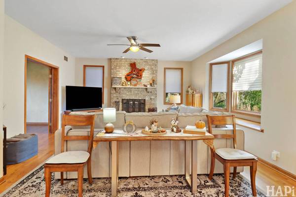 3819 Prairie DR, Spring Grove, IL 60081