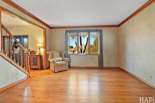 3819 Prairie DR, Spring Grove, IL 60081