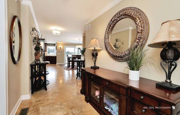 501 S Emerald DR, Mchenry, IL 60051