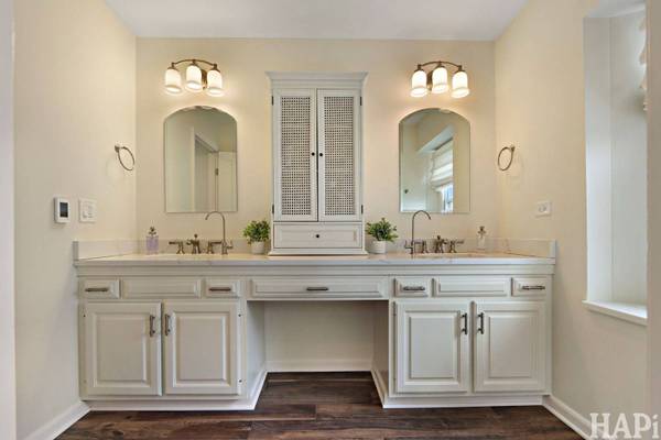 202 Country Club DR, Mchenry, IL 60050