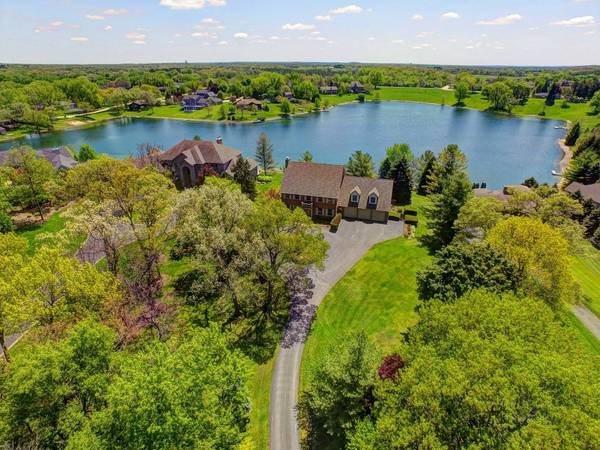 2916 N Bayview LN, Mchenry, IL 60051