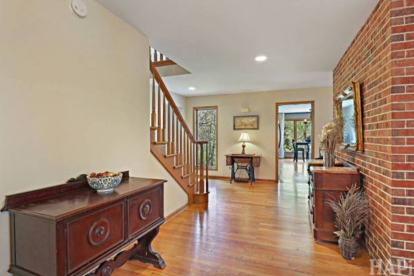 7207 Viscaya DR, Spring Grove, IL 60081