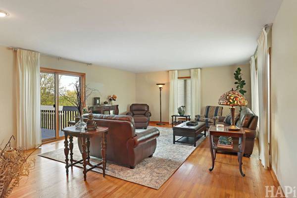 7207 Viscaya DR, Spring Grove, IL 60081