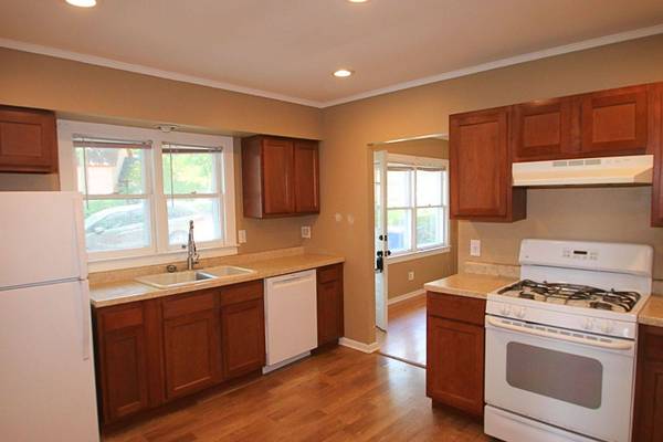 3300 N Rocky Beach RD #A, Mchenry, IL 60051