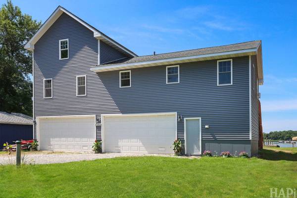 35806 N Marine DR, Fox Lake, IL 60020