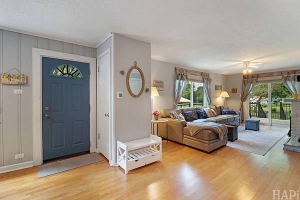 38392 N 8th ST, Spring Grove, IL 60081
