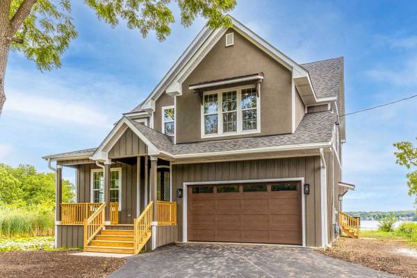 807 Lakeview DR