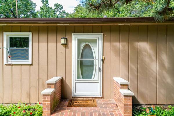 39152 N West End DR, Spring Grove, IL 60081