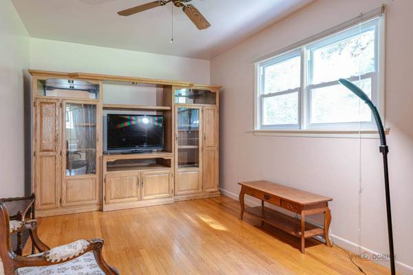 39152 N West End DR, Spring Grove, IL 60081