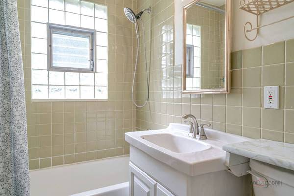 39152 N West End DR, Spring Grove, IL 60081