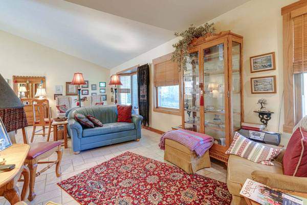 10704 Breezy Lawn RD, Spring Grove, IL 60081