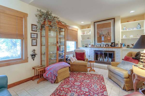 10704 Breezy Lawn RD, Spring Grove, IL 60081