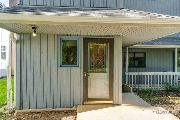 42385 N Woodbine AVE, Antioch, IL 60002
