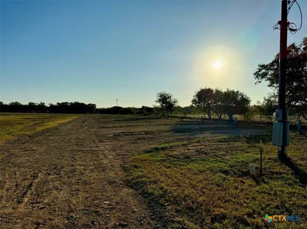 133 Wheeler ST, Stockdale, TX 78160