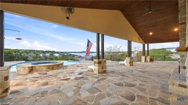 1035 Thunderbolt RD, Canyon Lake, TX 78133