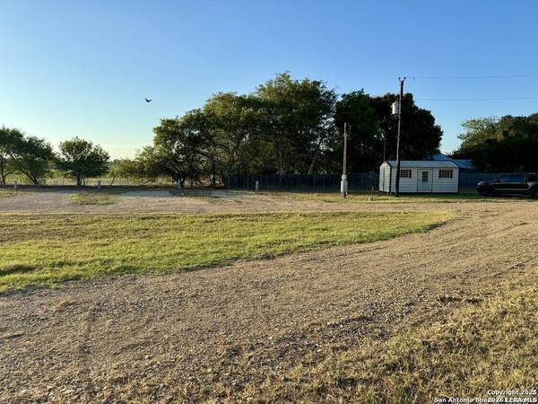 133 Wheeler, Stockdale, TX 78160