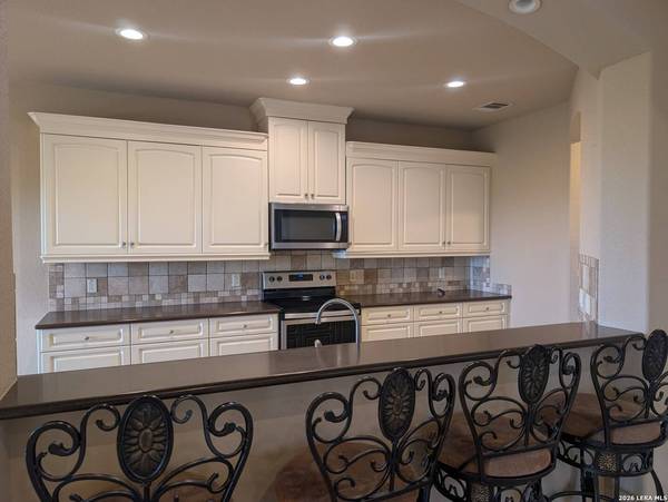 224 CHARTWELL AVE, New Braunfels, TX 78130-3093