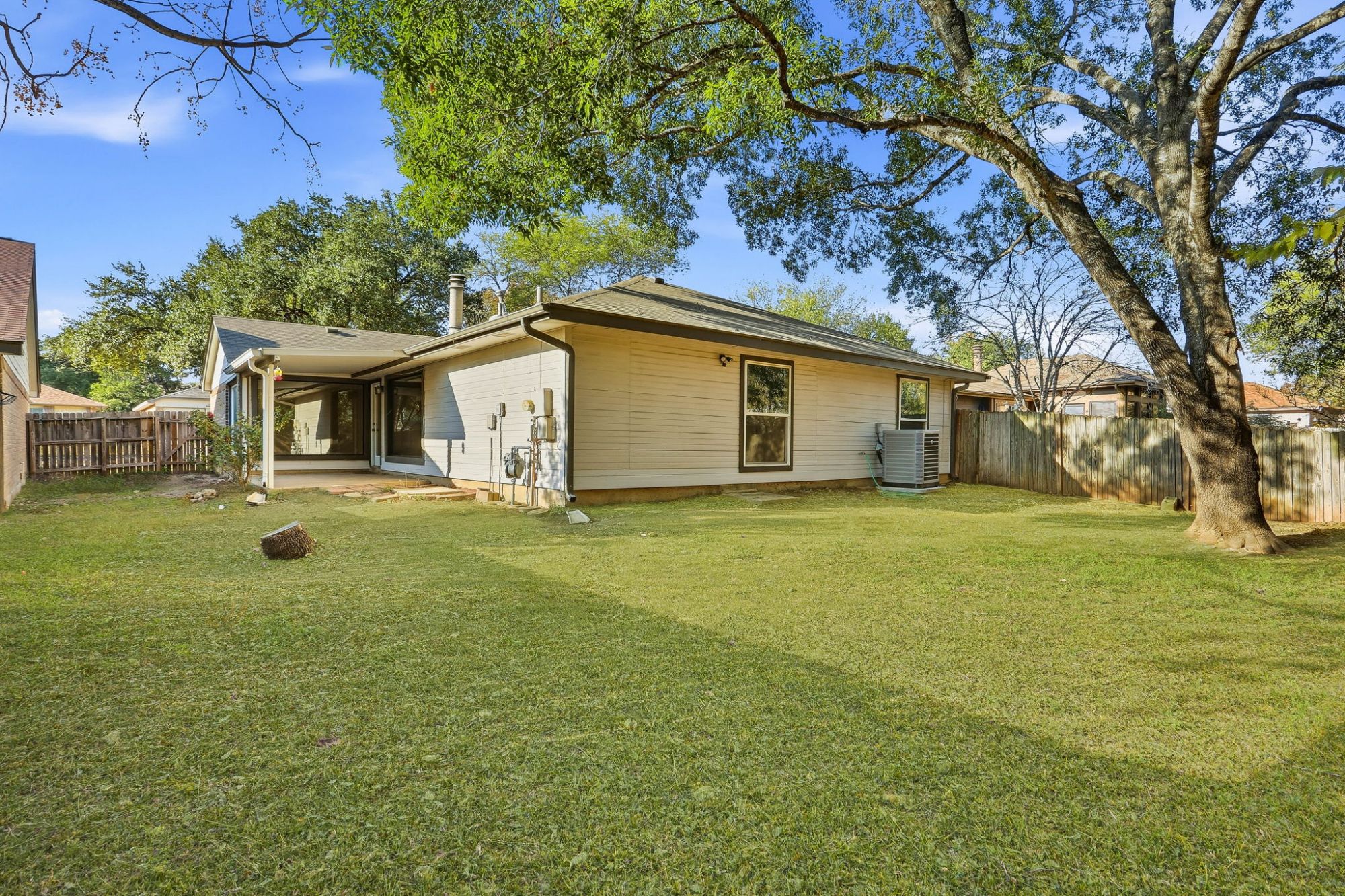 6432 Forest Village, San Antonio, TX 78250