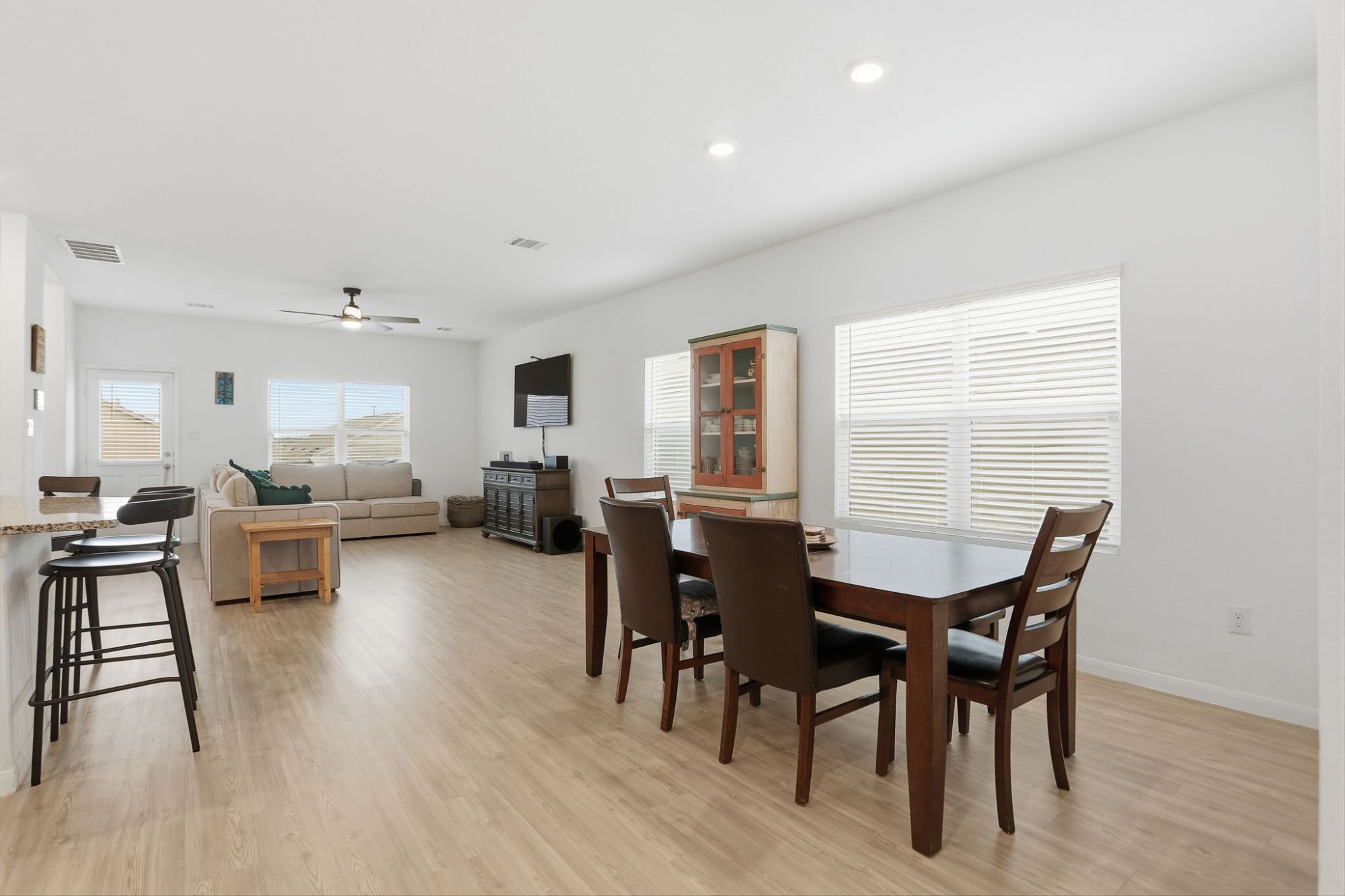 6910 Arid Way, San Antonio, TX 78252