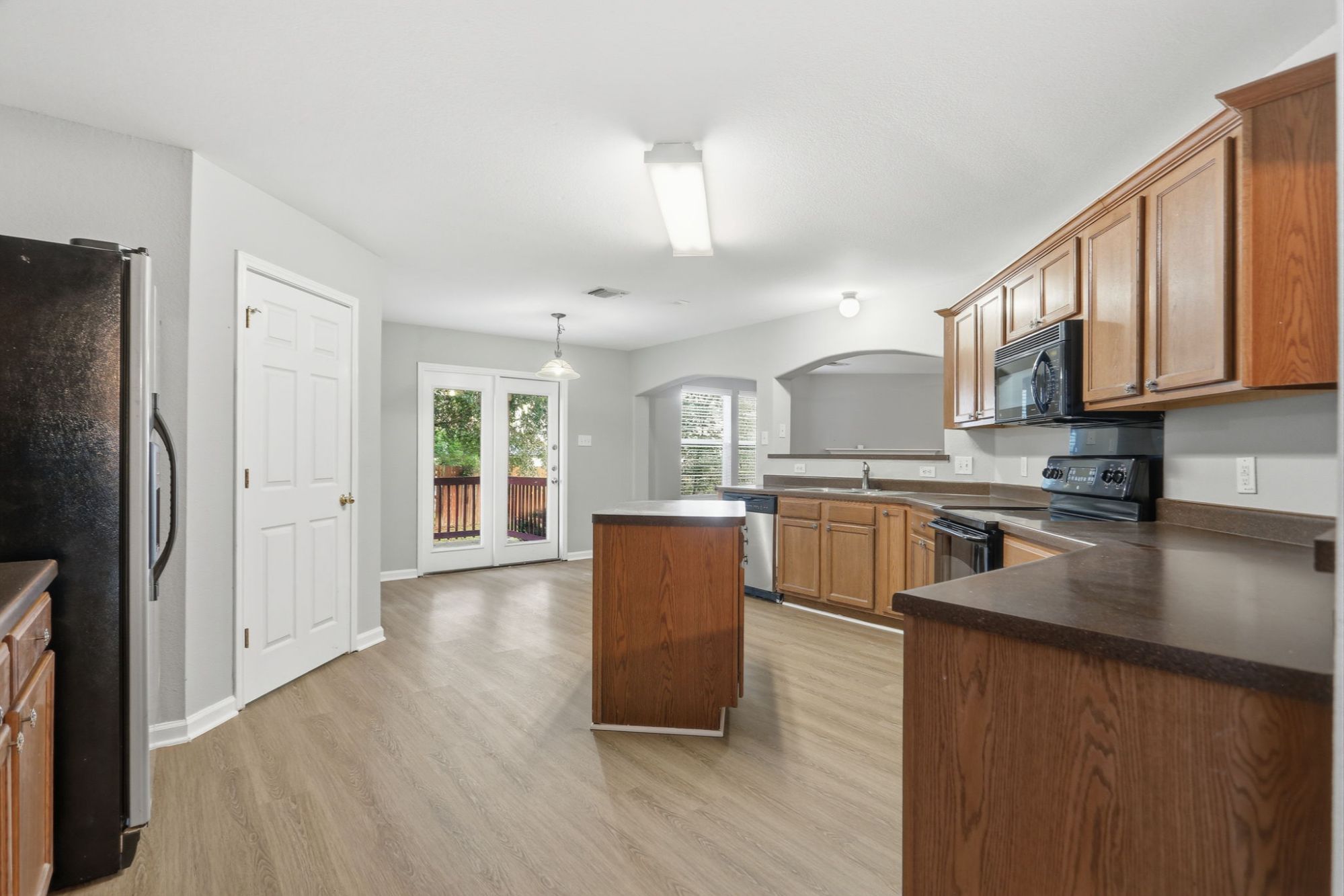 Move-In Ready Two-Story Home with Island Kitchen and Game Room in MacArthur Park, Converse
