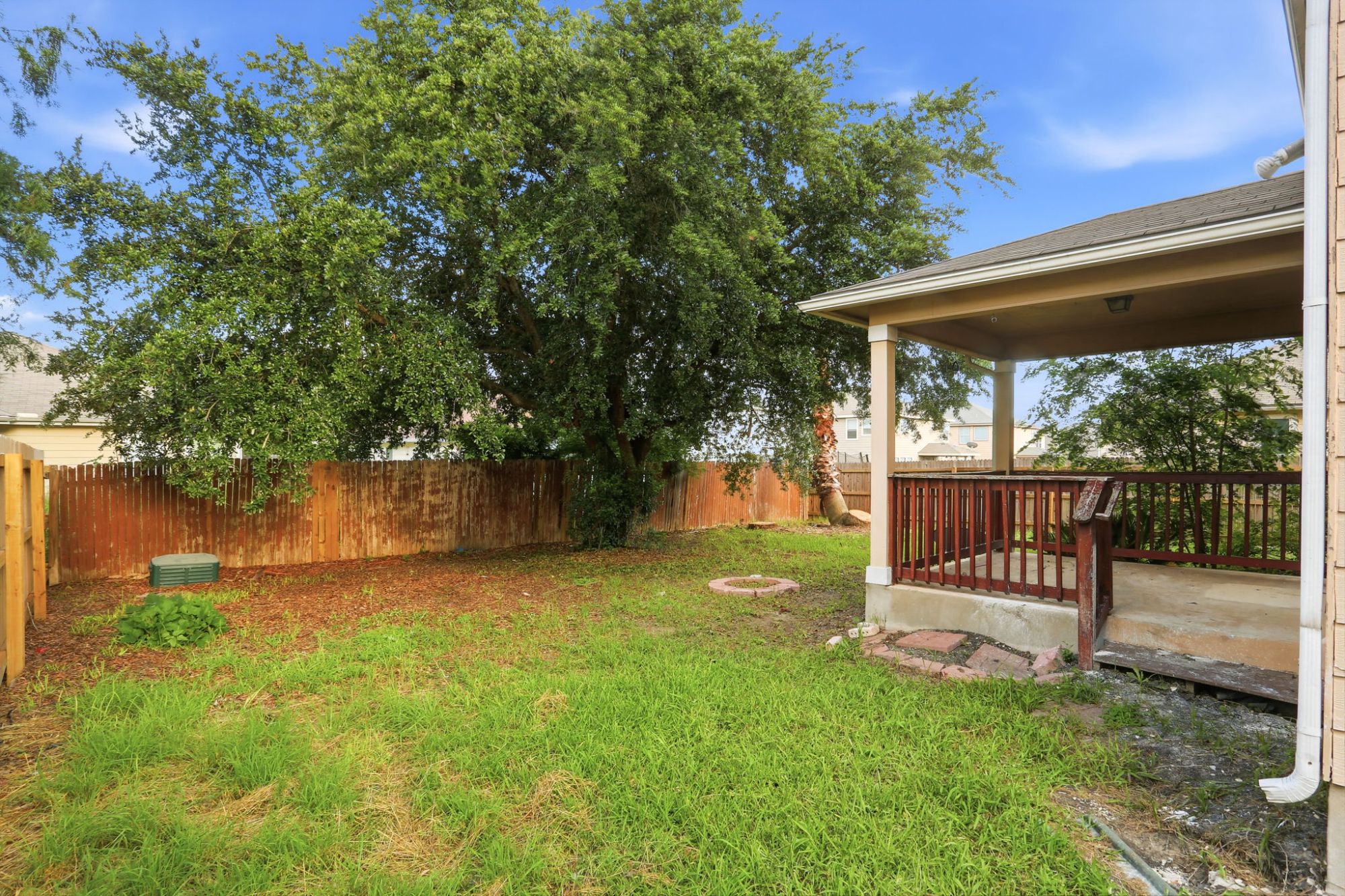 Move-In Ready Two-Story Home with Island Kitchen and Game Room in MacArthur Park, Converse