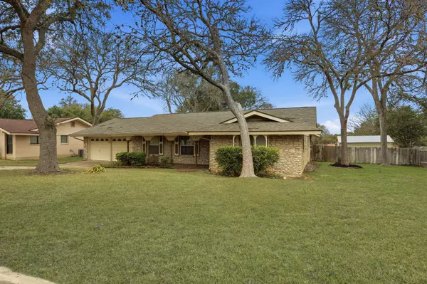 JUST LISTED: 141 Sage, Universal City, TX 78148