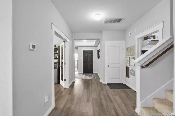 10502 Francisco, Converse, TX 78109