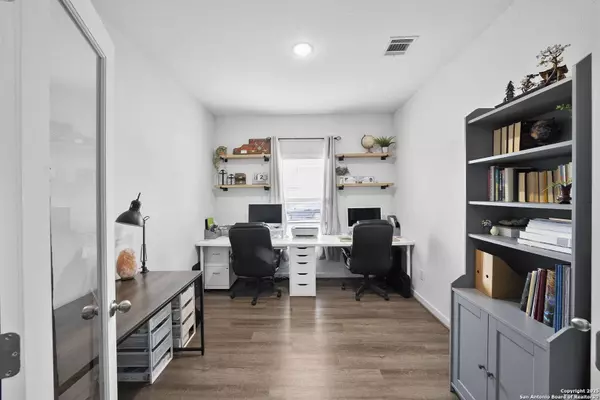 10502 Francisco, Converse, TX 78109