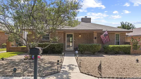 1008 Robert Derrick Dr., Schertz, TX 78154