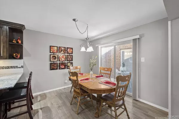 1008 Robert Derrick Dr., Schertz, TX 78154