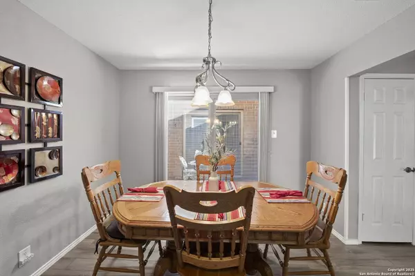 1008 Robert Derrick Dr., Schertz, TX 78154