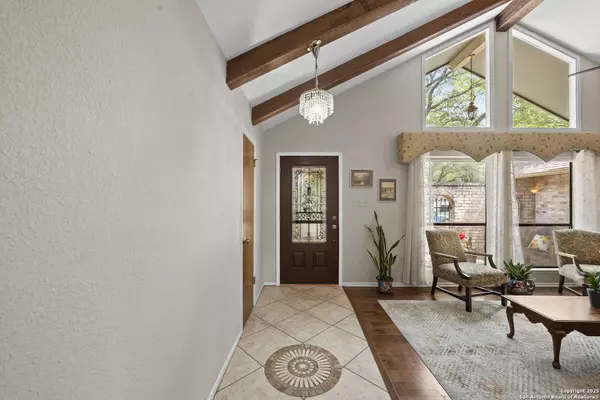 9219 George Kyle St, San Antonio, TX 78240