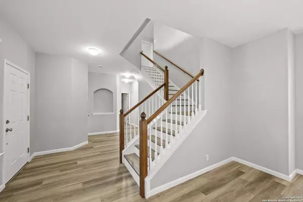 8838 Feather, Helotes, TX 78023