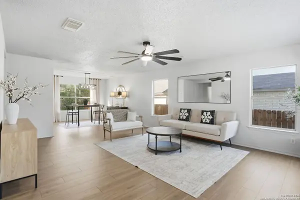 8123 Chestnut Manor Dr., Converse, TX 78109