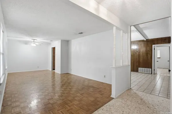 141 Sage, Universal City, TX 78148