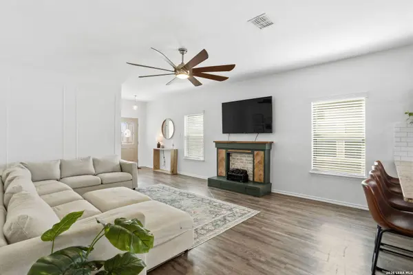 367 Hunters Ranch E, San Antonio, TX 78253