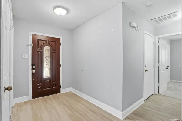 6239 Donely Pl, San Antonio, TX 78247