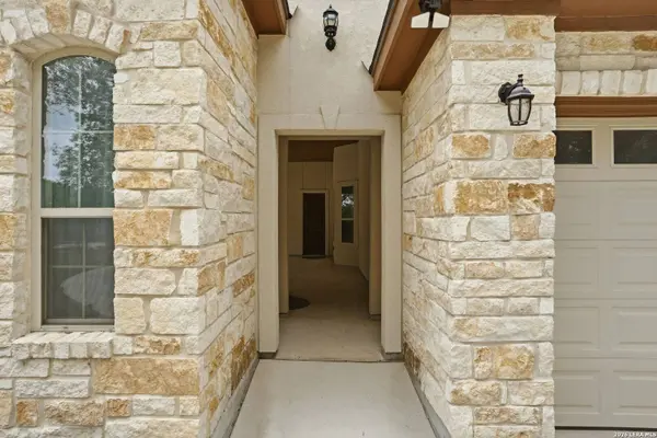 306 County Road 6876, Natalia, TX 78059