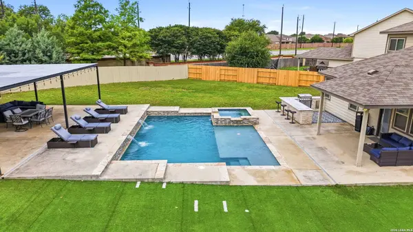 13102 Dakota Valley, San Antonio, TX 78254
