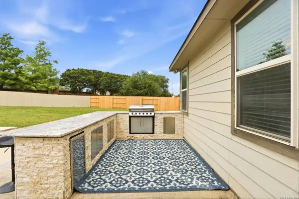 13102 Dakota Valley, San Antonio, TX 78254