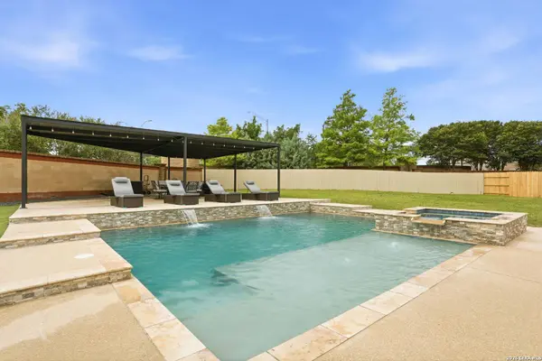13102 Dakota Valley, San Antonio, TX 78254