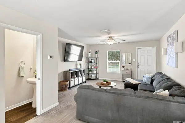 15250 Snug Harbor Way, Von Ormy, TX 78073