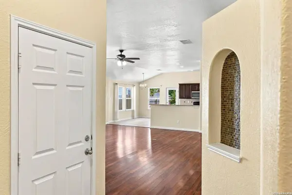 5310 Gemsbuck Chase, San Antonio, TX 78251