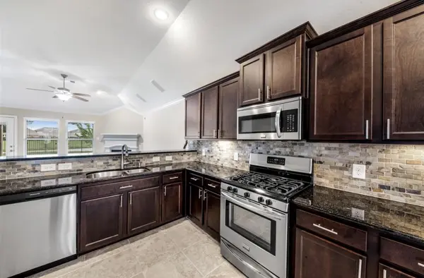 3746 Cactus Field Ln, Katy, TX 77449-2247