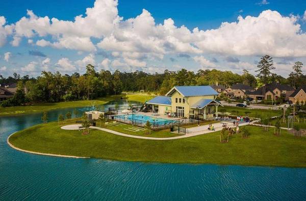 17533 Rosette Grass Dr, Conroe, TX 77385-2277