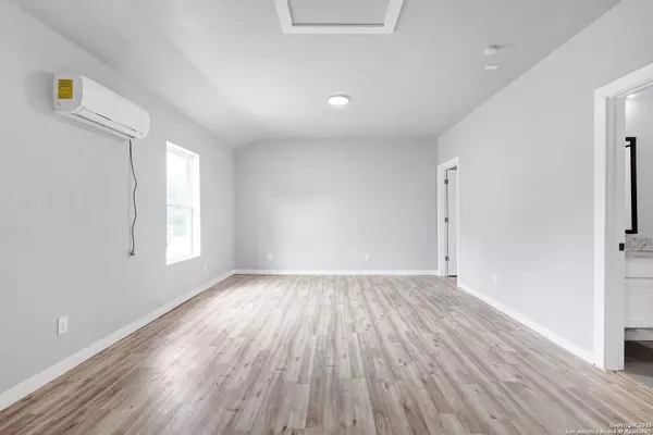 2706 Observation, San Antonio, TX 78227